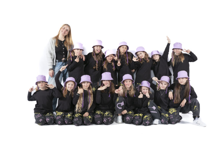 8. místo TŠ Atak, Street formace Basic DVK, choreo I Wanna Rock Right Now, Dancemarathon 24.5.2025, Kladno